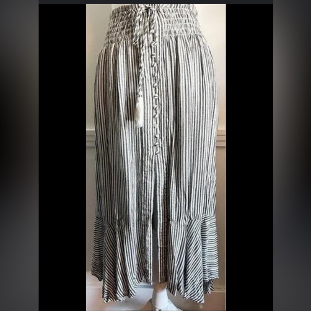 American Eagle Outfitters • Navy White Striped High Low Ruffle Skirt